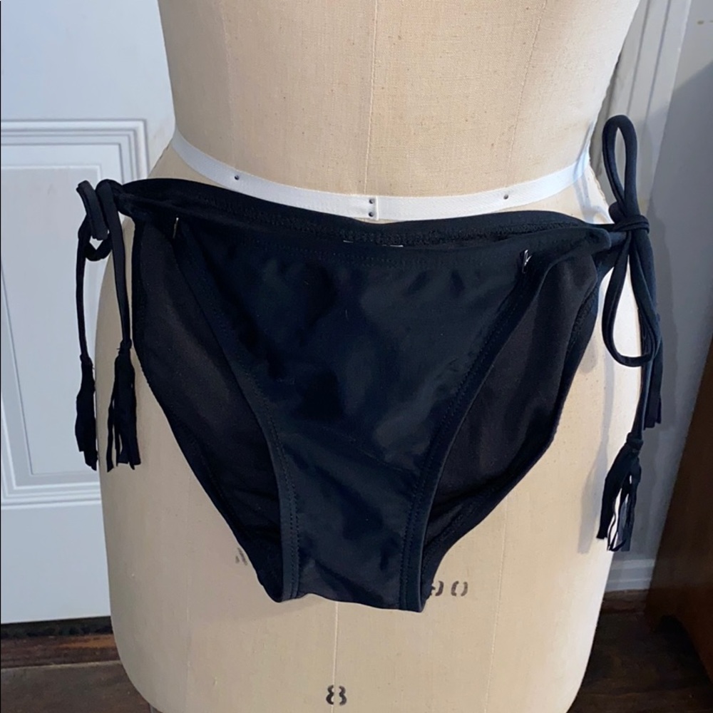 Target fringe swim bottoms size M NWT